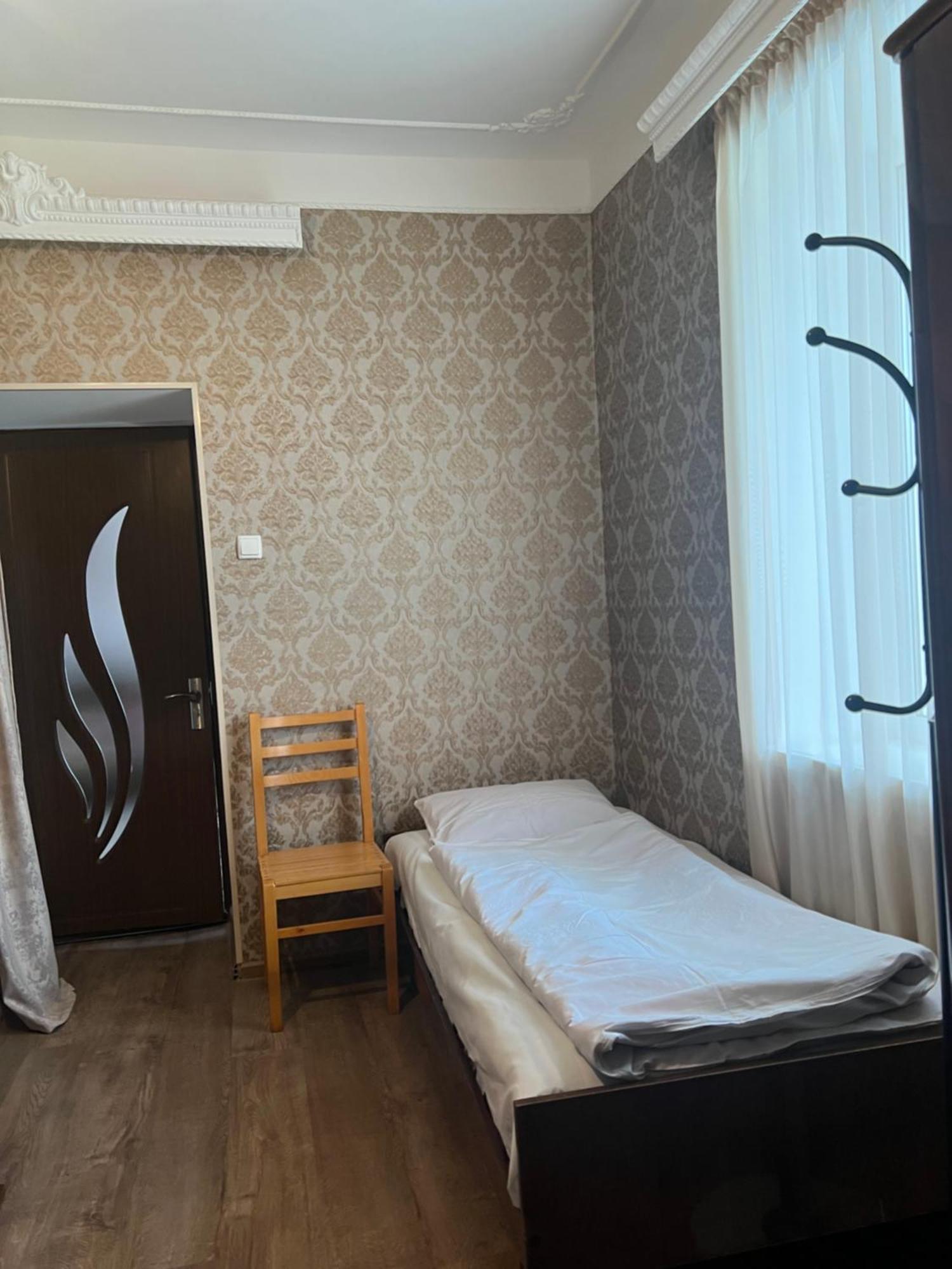 Mikheil Pitskhelauri Guest House Kazbegi Bagian luar foto