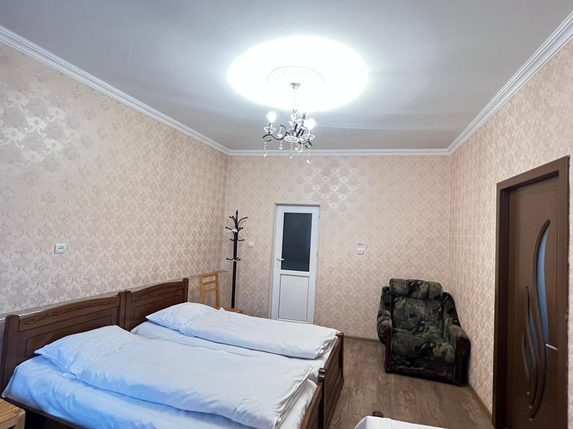 Mikheil Pitskhelauri Guest House Kazbegi Bagian luar foto