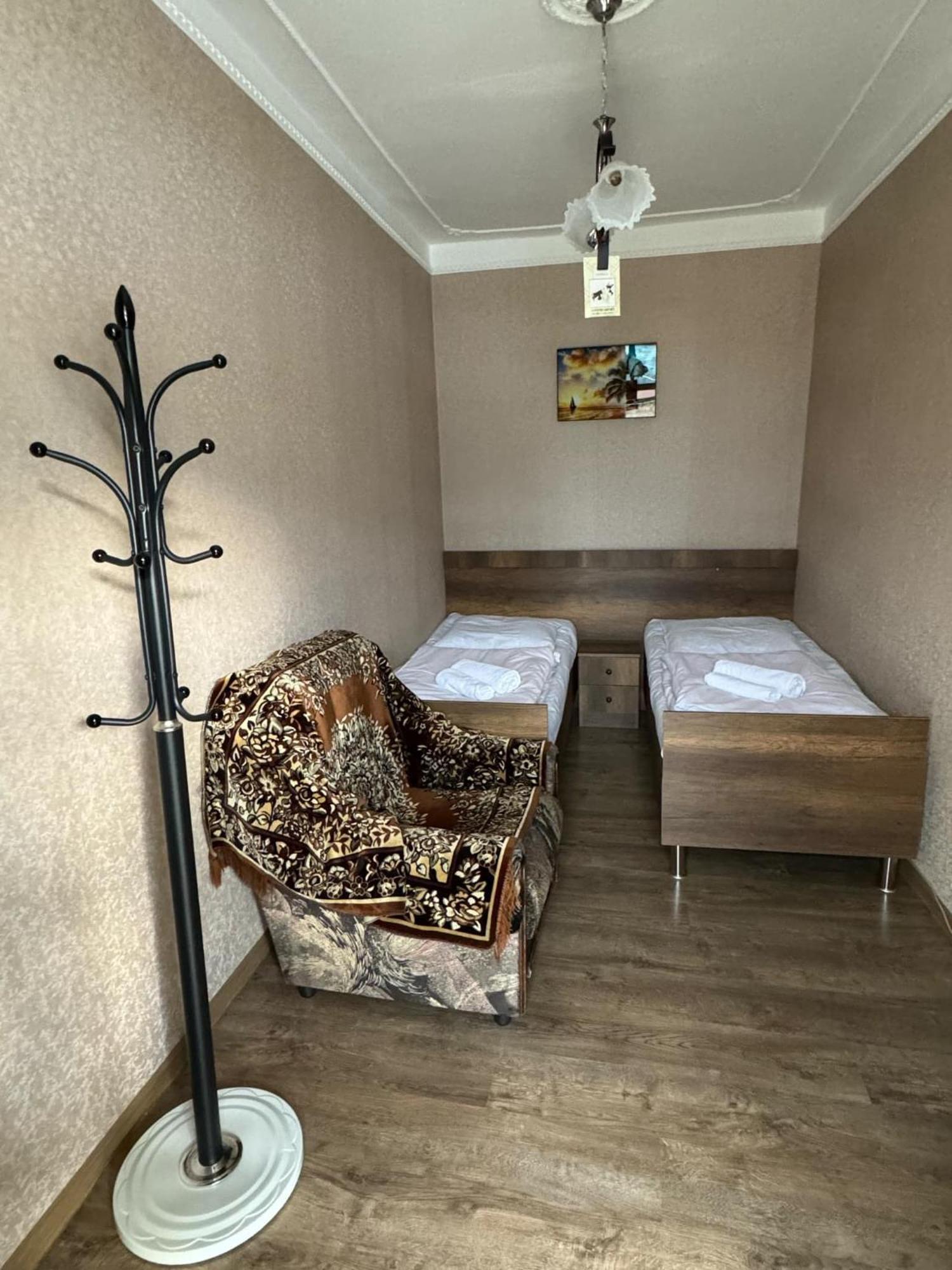 Mikheil Pitskhelauri Guest House Kazbegi Bagian luar foto