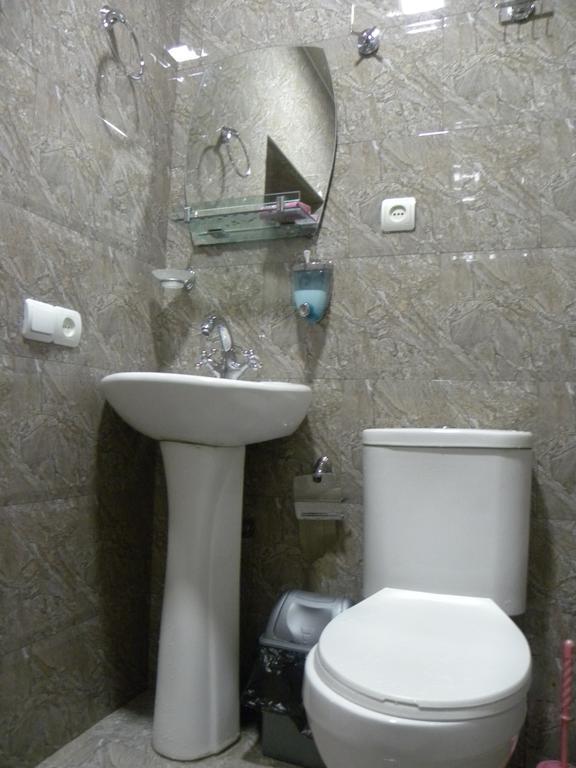 Mikheil Pitskhelauri Guest House Kazbegi Bagian luar foto
